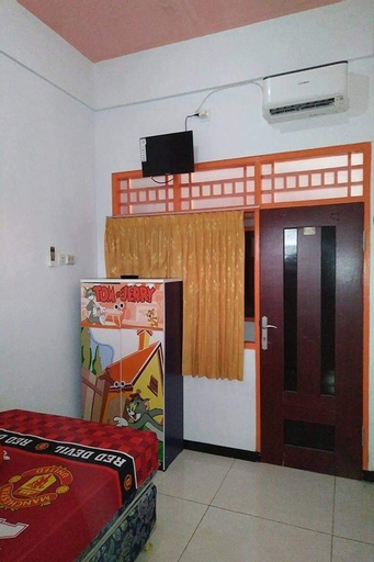 Bedroom 12