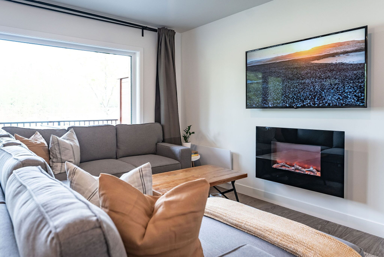 Others 5, The RendezView by Revelstoke Vacations, Columbia-Shuswap