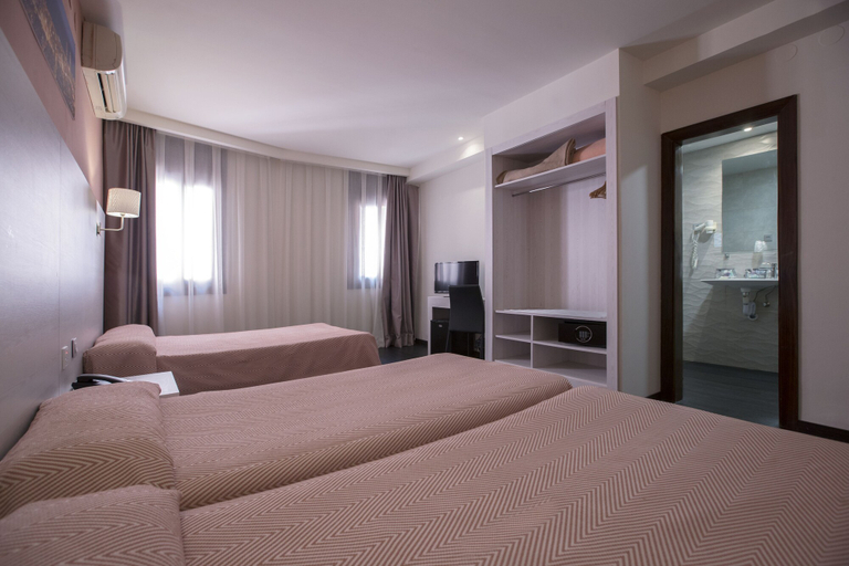 Bedroom 4, Cuatro Naciones, Barcelona