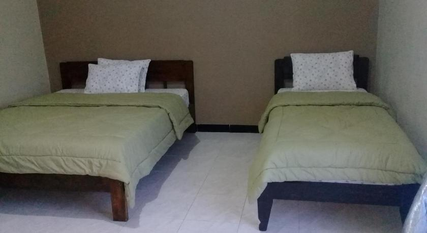Bedroom 2, Cinnamon Guest House, Ngada