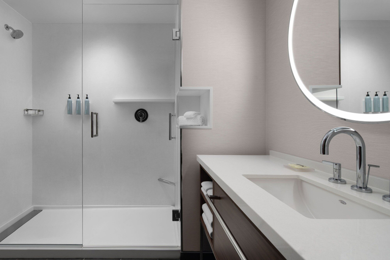Bathroom 4, Courtyard By Marriott Calgary Downtown, Division No. 6