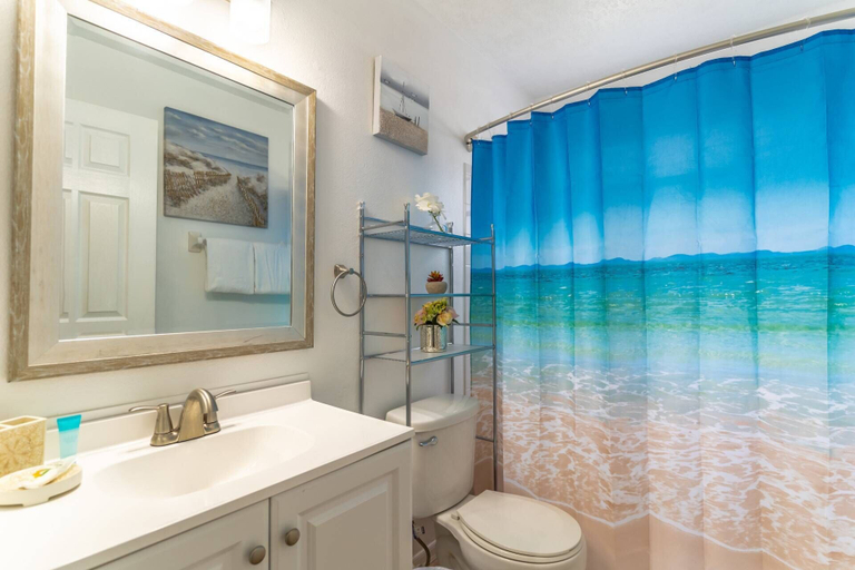 Bathroom 4, 2036 Royal Palm Bay, Osceola