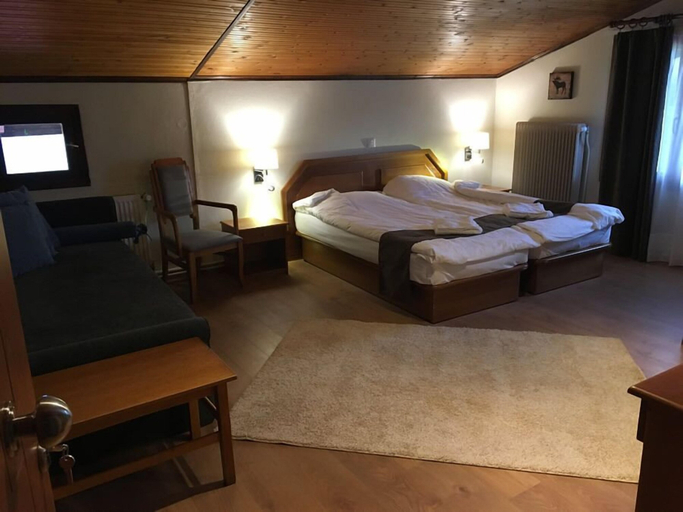 Bedroom 3, NAOUSSA MOUNTAIN RESORT, Central Macedonia
