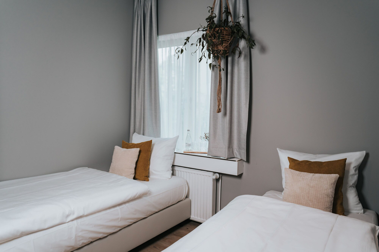 Bedroom 4, Vienna House by Wyndham Frankfurt South, Frankfurt am Main