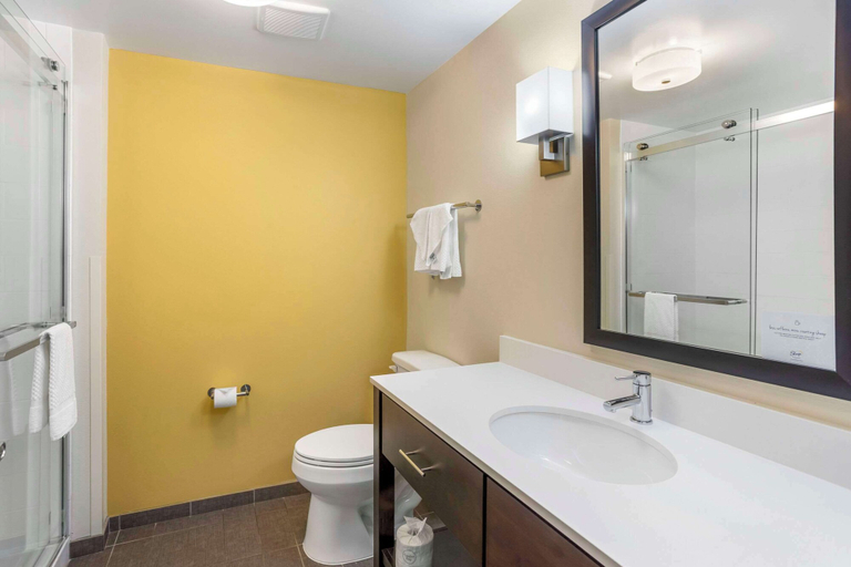 Bathroom 4, Sleep Inn North - Central York, York