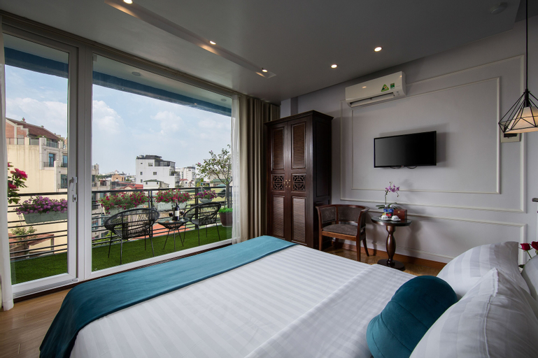 Bedroom 8