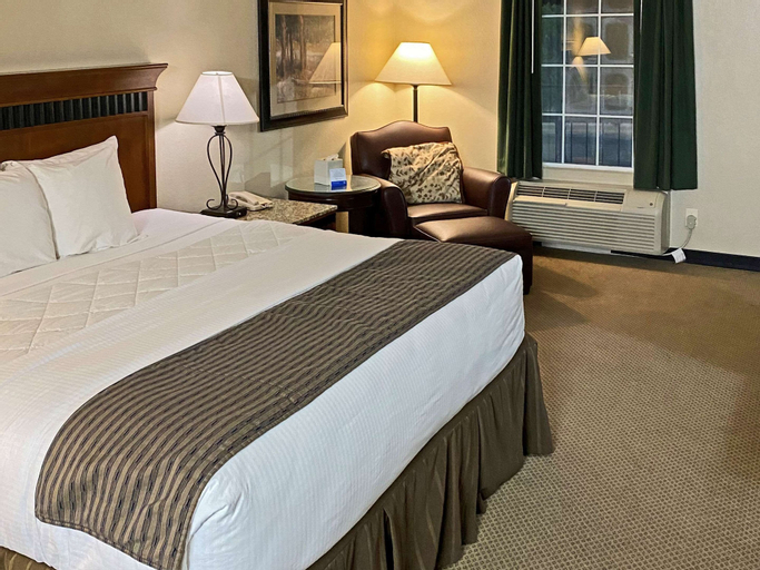 Bedroom 12