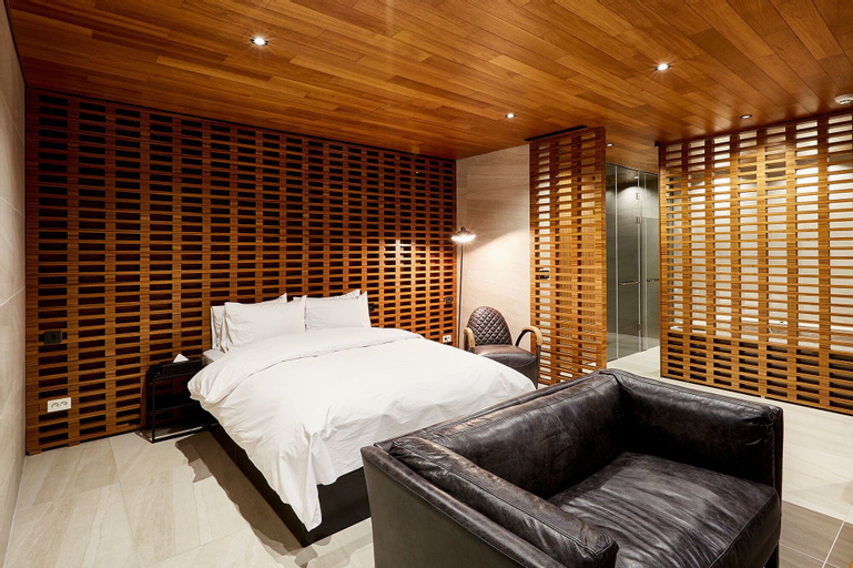 Bedroom 19