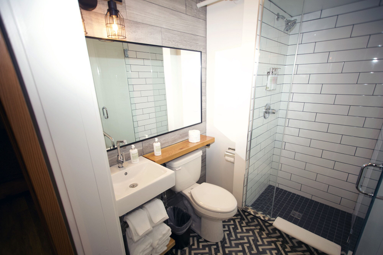 Bathroom 4, Crash Hotel Squamish, Squamish-Lillooet