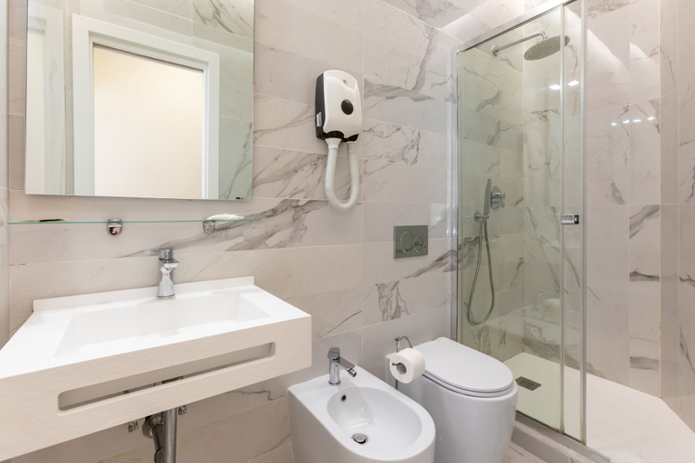 Bathroom 5, Trevi Elite Rome, Rome