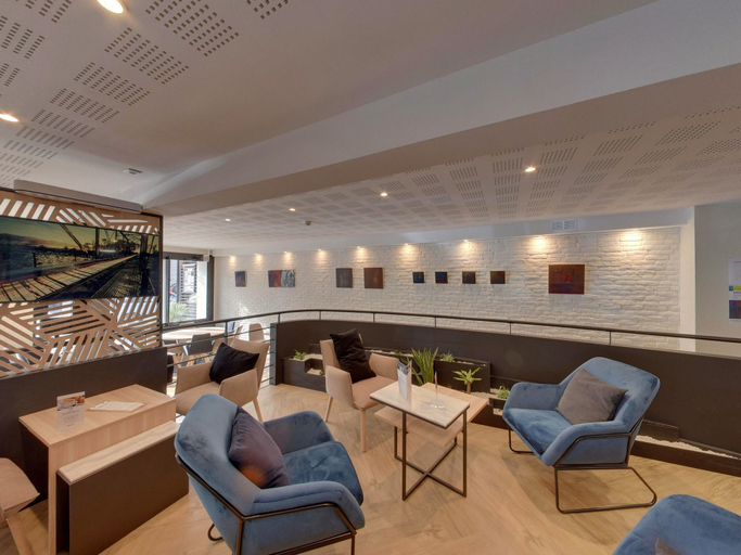 Public Area 4, Mercure Lorient Centre Hotel, Morbihan