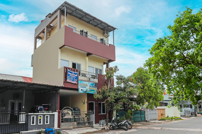 Exterior & Views 1, OYO 91974 Alfisal Syariah, Batam