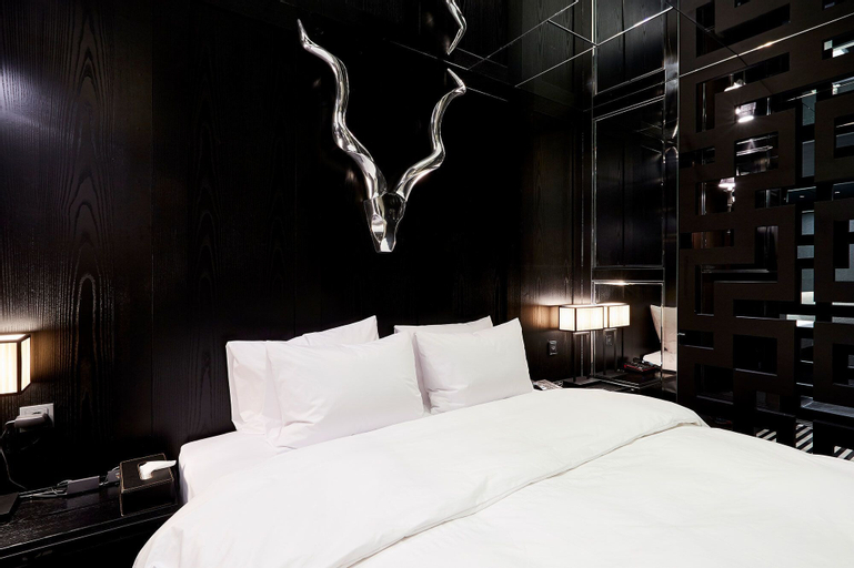Bedroom 23
