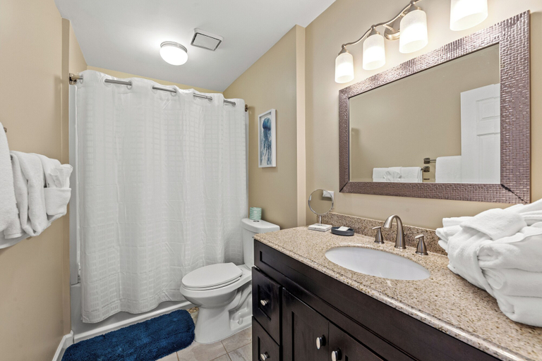 Bathroom 4, 18817 Deluna Ct - Luna De Mar, Bay