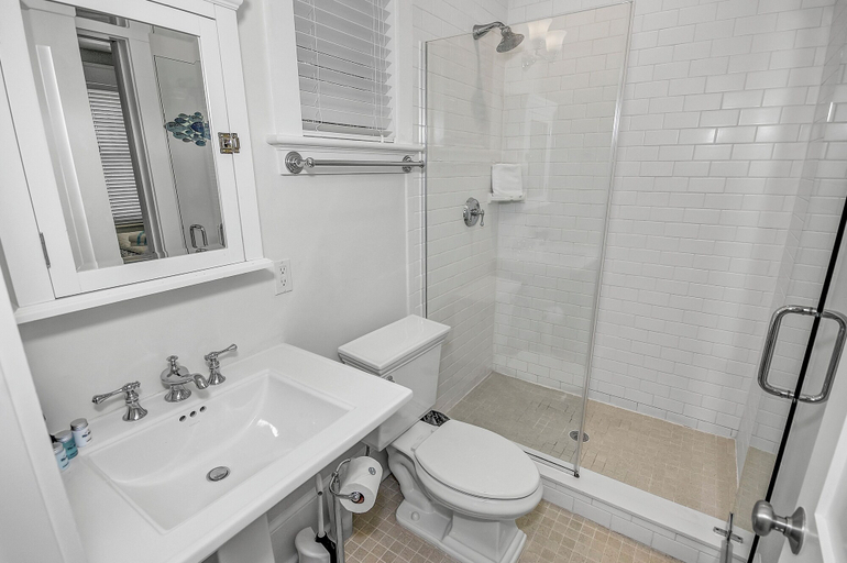 Bathroom, 45 Founders Ct - Almost Heaven Carriage House, Walton