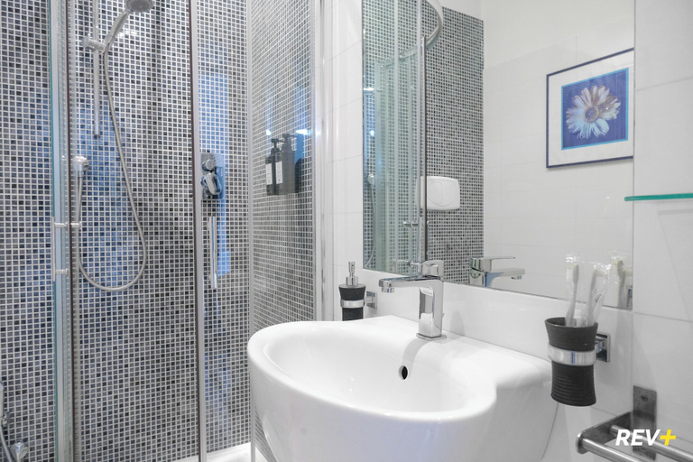 Bathroom 5, Viale Giulio Cesare Guest House, Roma