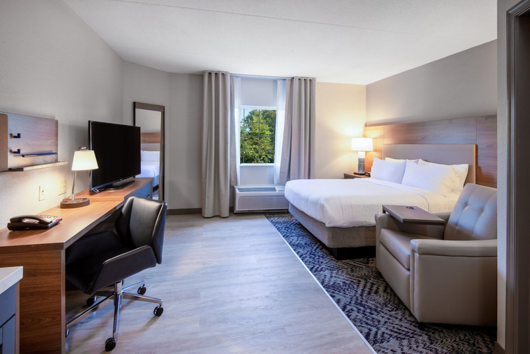 Bedroom 3, Candlewood Suites MANASSAS, Prince William