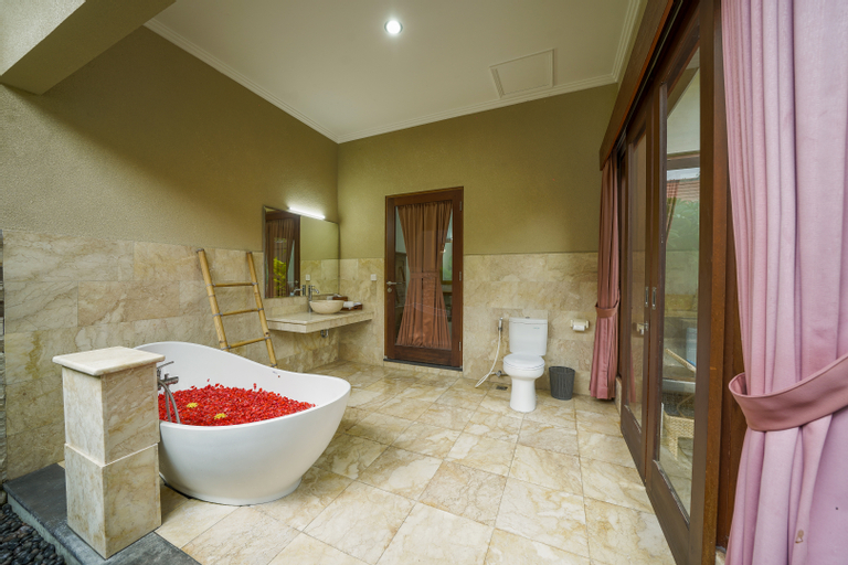 Bathroom 4