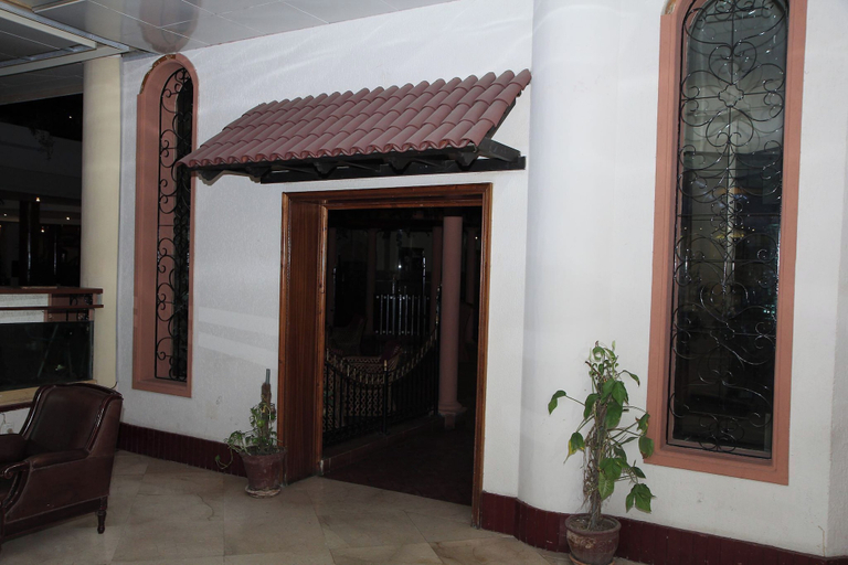 Exterior & Views, Carlton Hotel Karachi, Karachi