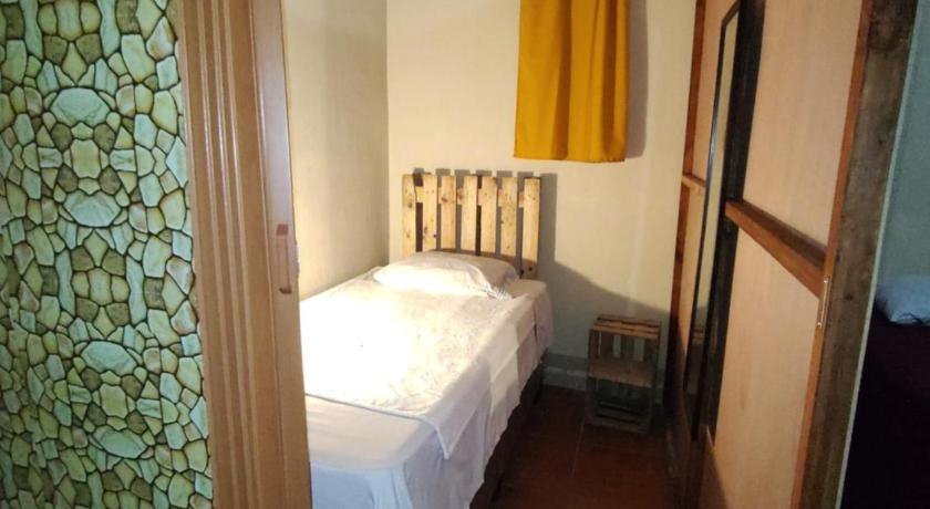 Bedroom 4, Hosteria del Centro, Santiago Atitlán
