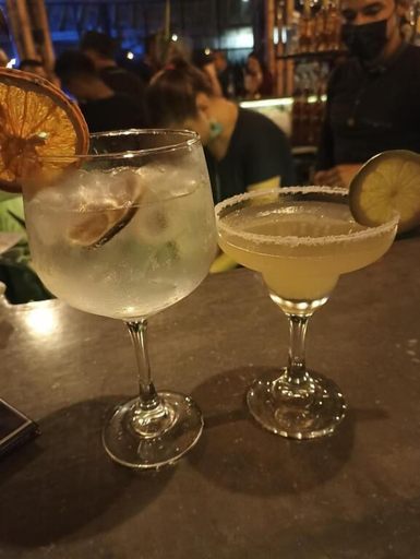 Food & Drinks 4, Hotel Samai, Isnos