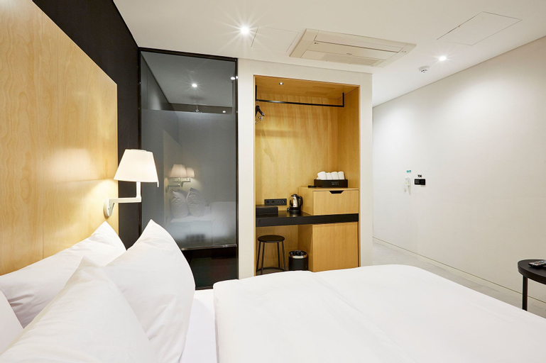 Bedroom 17