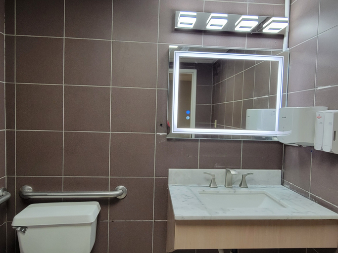 Bathroom 5, Extend-a-Suites - Extended Stay, I-40 Amarillo West, Potter