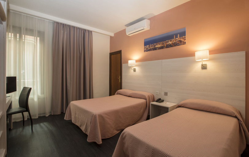 Bedroom 4, Cuatro Naciones, Barcelona