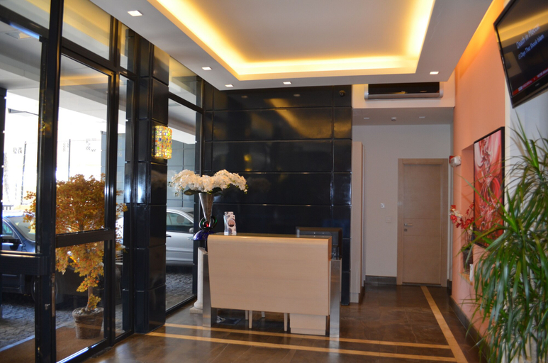 Others 5, Nest 1 Hotel, Beirut