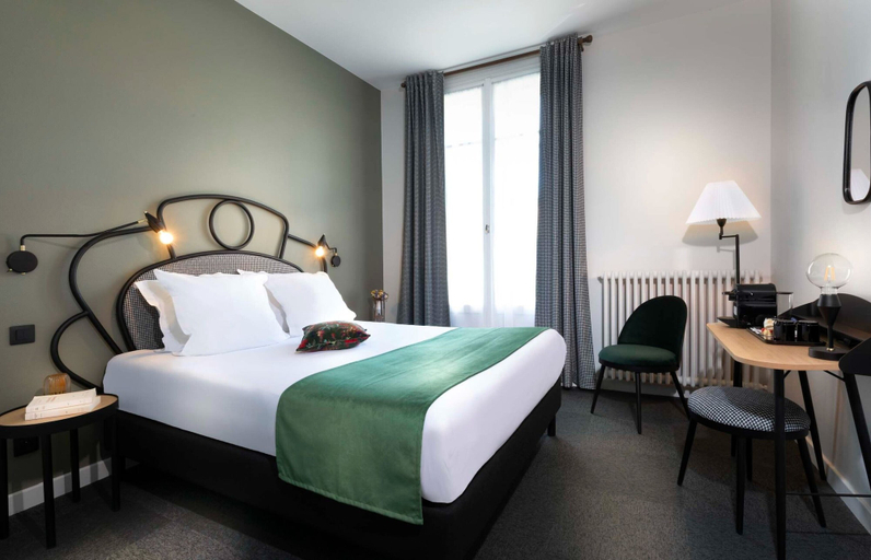 Bedroom 2, Hotel Saint Regis, Saône-et-Loire