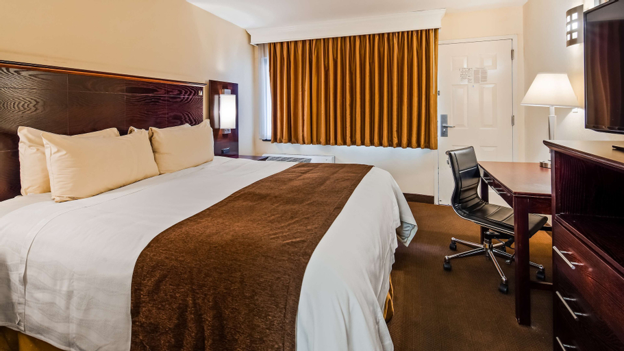 Bedroom 10