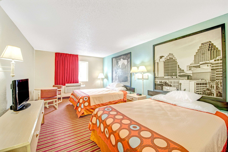 Bedroom 4, Super 8 by Wyndham San Antonio/Fiesta, Bexar