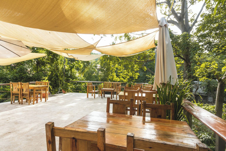 Food & Drinks 5, Hotel Michanti, Chiltiupán