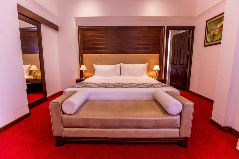 Bedroom 4, Trillium Boutique City Hotel, Thimbirigasyaya