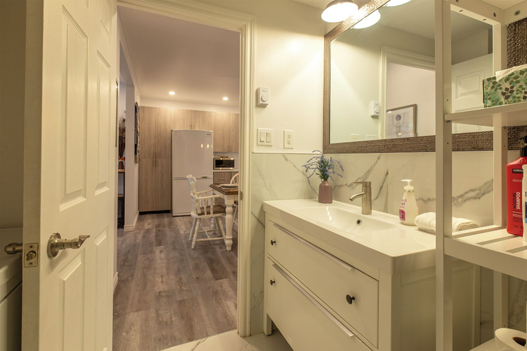 Bathroom 2, Cozy condo Mtl DownTown - 4410, Montréal