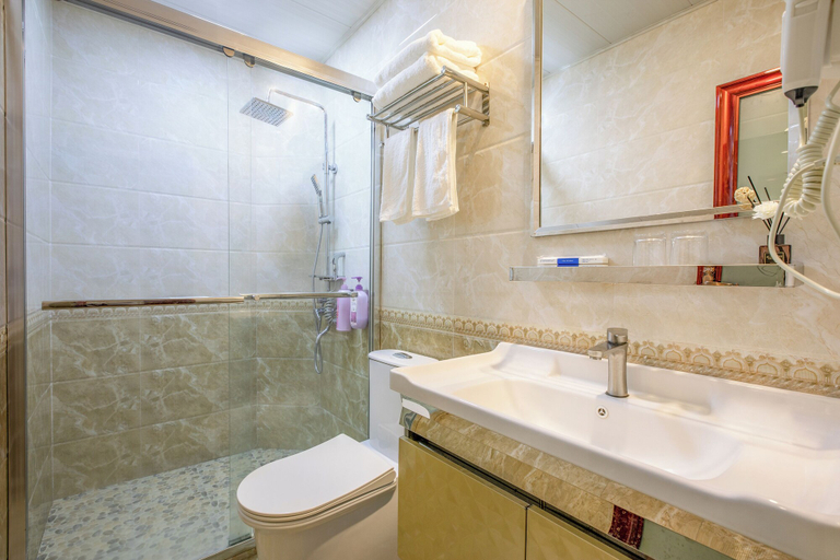 Bathroom 4, Lv ye Xian Zhuang Guesthouse, Taizhou