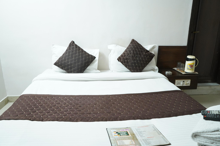 Bedroom 3, Hotel Ratandeep @ Paharganj, Delhi