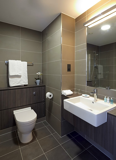 Bathroom, Xanadu, London