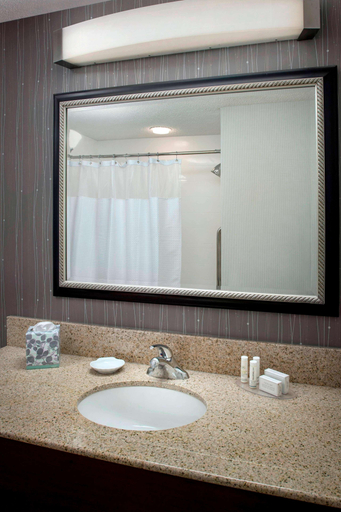 Bathroom 5, Sonesta Select Newark Christiana Mall, New Castle