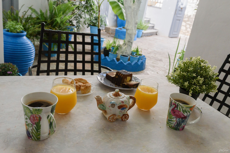 Food & Drinks, Hydra's Pearl - Blue Pearl, Attica