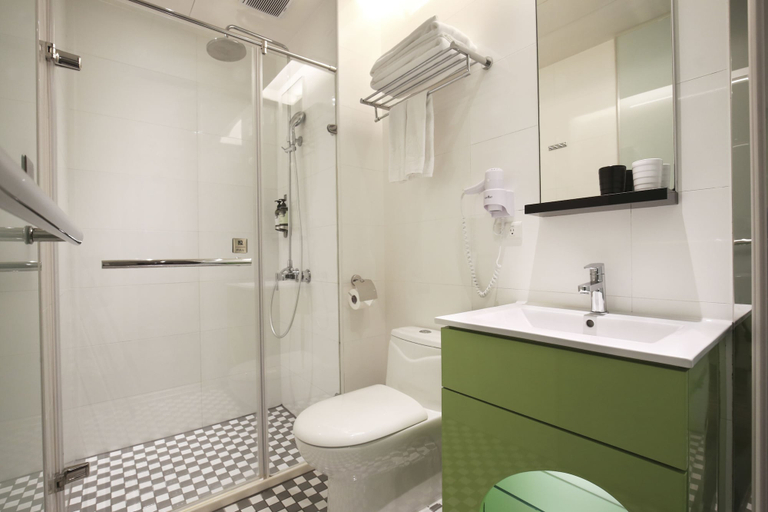 Bathroom 5, Cityinn Hotel Plus - Taichung Station Branch, Taichung