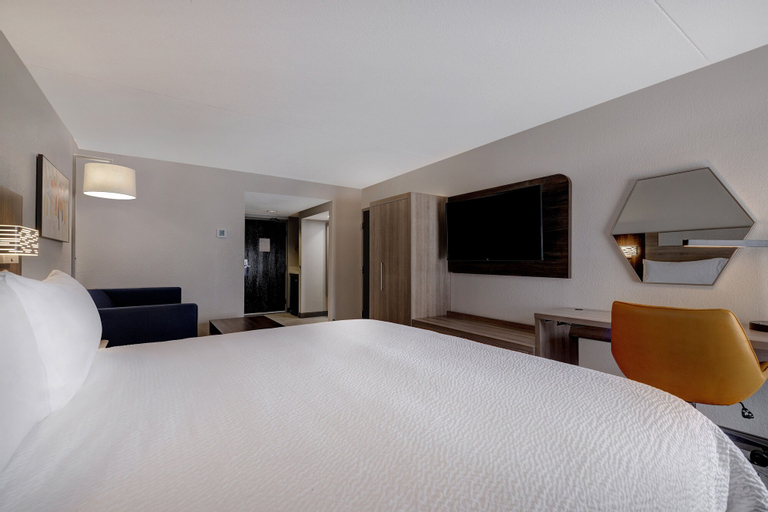 Bedroom 30