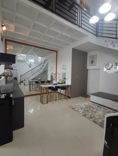 Food & Drinks, Griya Adevita Sidoarum, Sleman