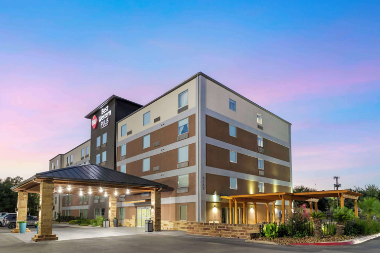 Exterior & Views 2, Best Western Plus Downtown North, Bexar