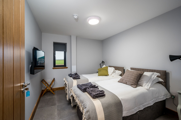 Bedroom 3, Auchlishie Apartment, Angus