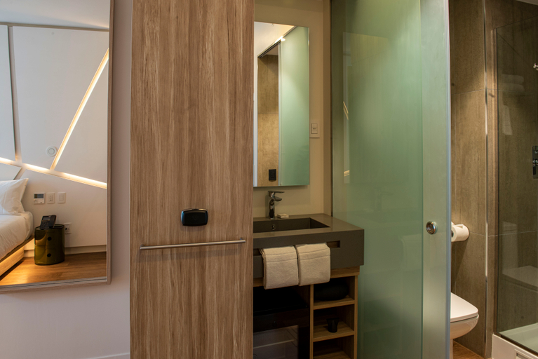 Bathroom 4, Hotel Nodo - El primer hotel de negocios en Chile, Santiago