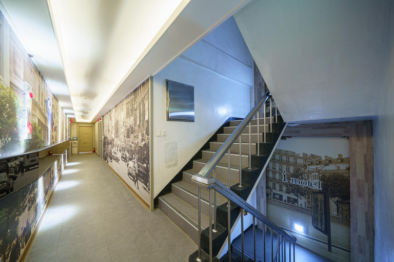 Interior view 3, Daegu Suseong Lake Child (I), Buk