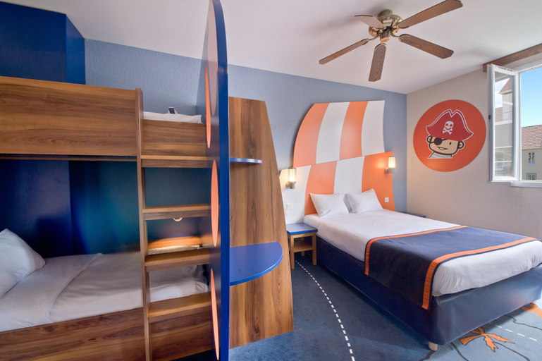 Bedroom 3, Explorers Hotel, Seine-et-Marne