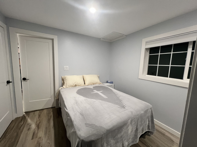 Bedroom, Keefers Place, Fraser Valley