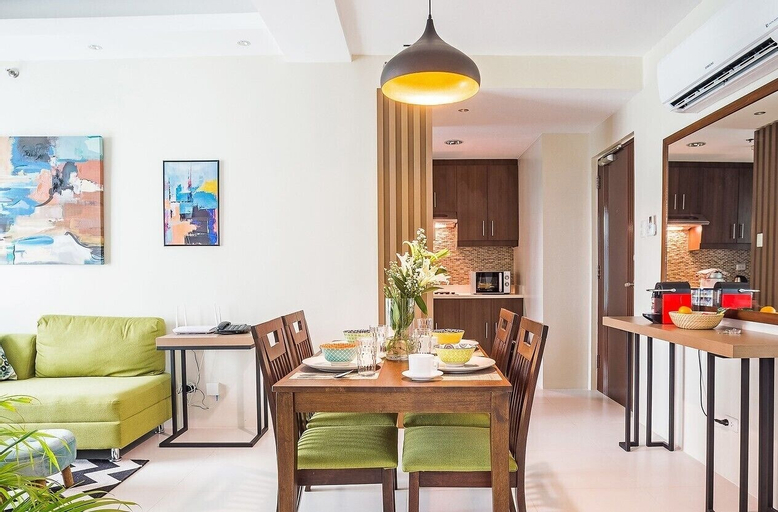 Dining Room 16